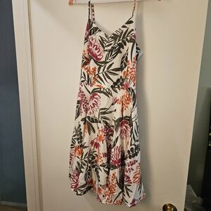 Old Navy White Floral Sundress Size M